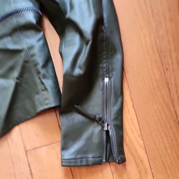 Blank NYC Olive Leather Jacket- Women's Size Small - Picture 6 of 6